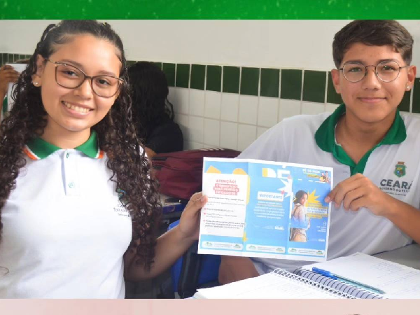 EQUIPE DO CADASTRO ÚNICO LEVA ATÉ OS ESTUDANTES INFORMAÇÕES E SERVIÇOS SOBRE O PROGRAMA PÉ-DE-MEIA